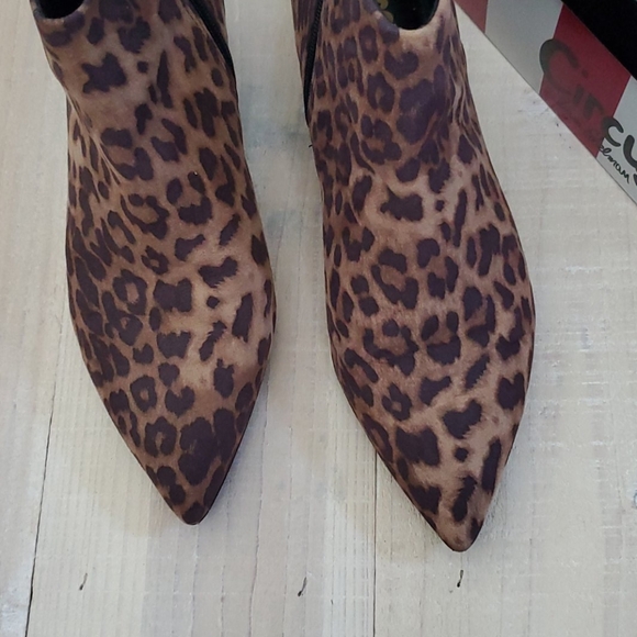 Leopard Booties - Picture 3 of 5